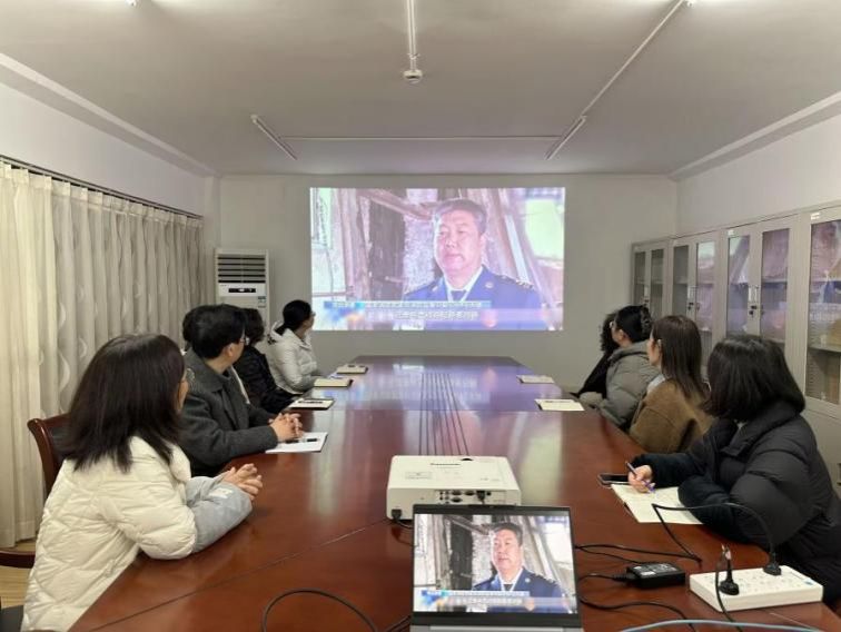 档案与博物馆开展新学期开学初安全检查